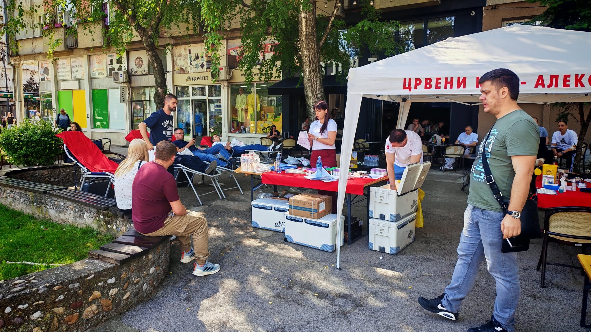 Фотографија из вести: 📢 ПОЗИВ ГРАЂАНИМА – ДОБРОВОЉНО ДАВАЊЕ КРВИ 🩸