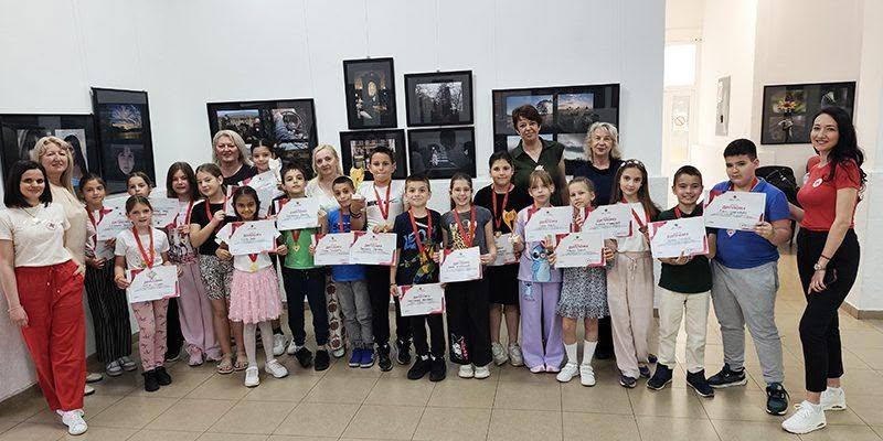 Фотографија из вести: 🏆 Данас је одржано финале квиза „Шта знаш о Црвеном крсту“